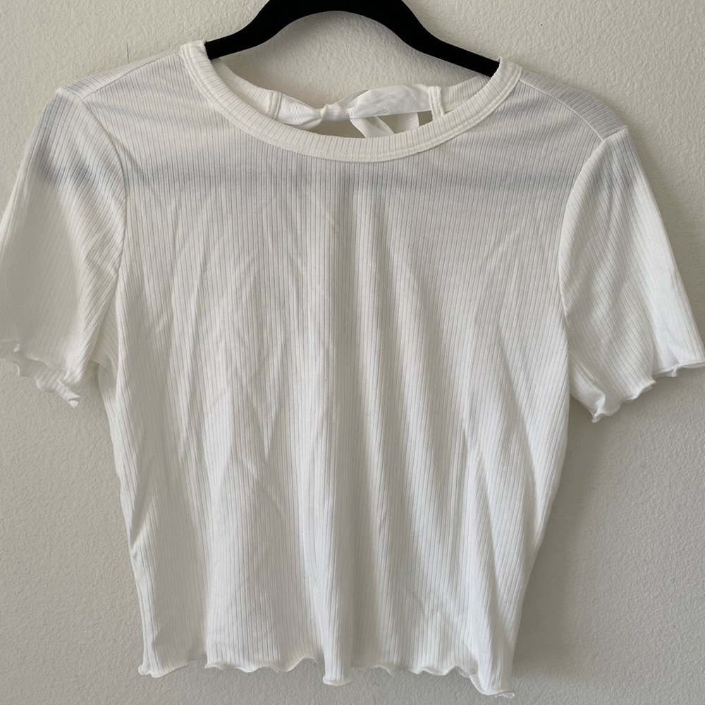 Cropped white top with hole in back with tie